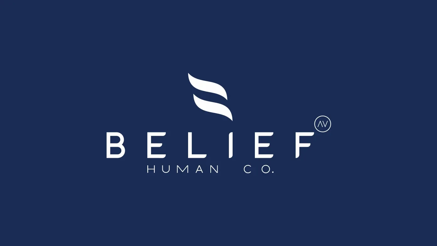 Logotipo Belief em branco sobre azul escuro