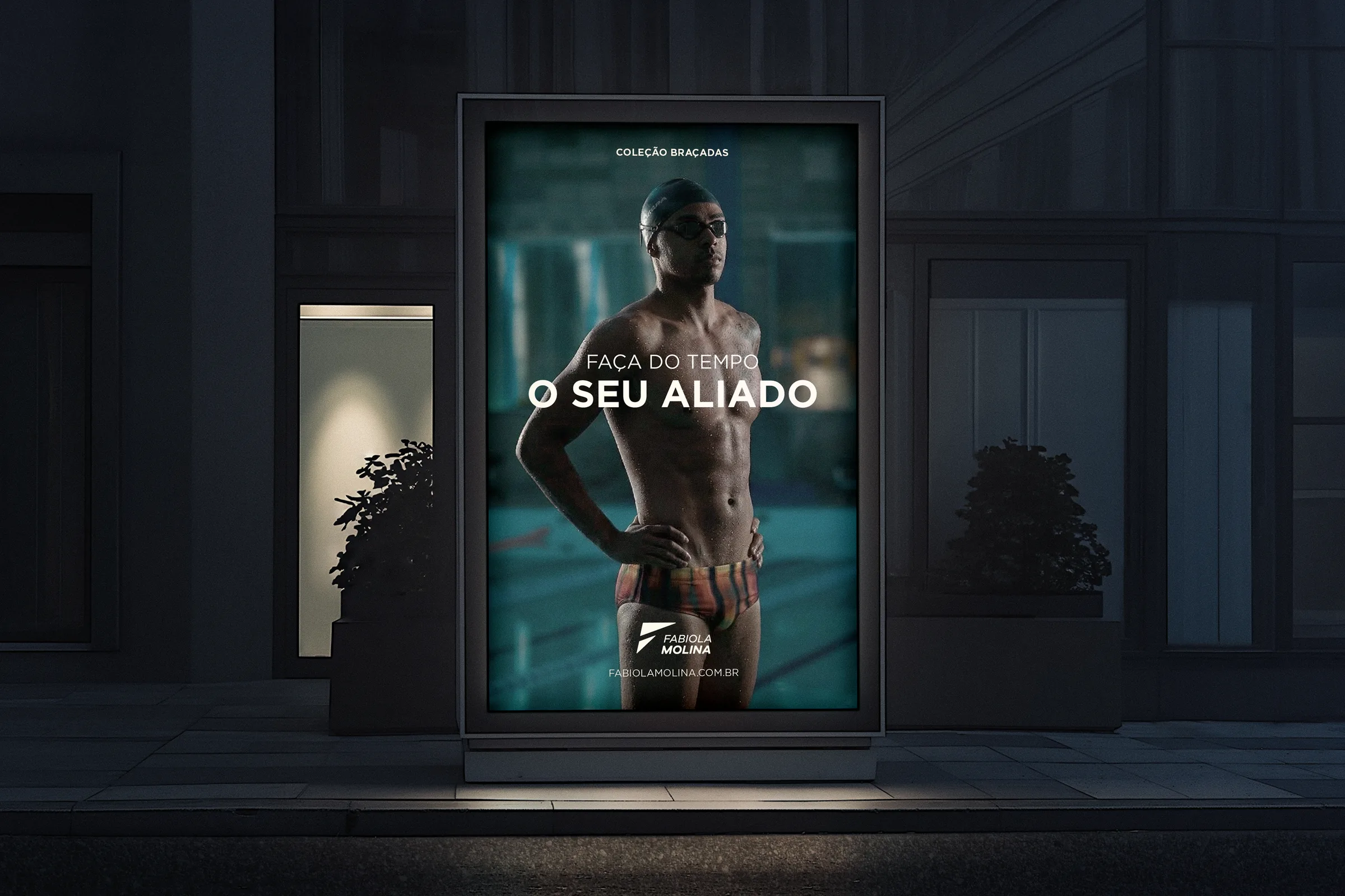 Segundo outdoor com a marca Fabiola Molina